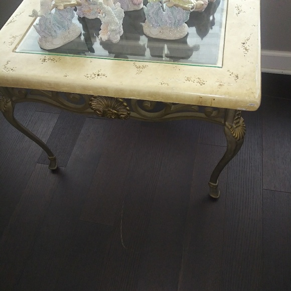 Furniture - Picture 6 of 7